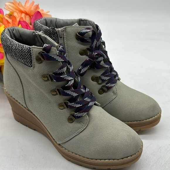 Maurices Claire gray wedge ankle boot size 10 MCA5012 - Picture 1 of 11
